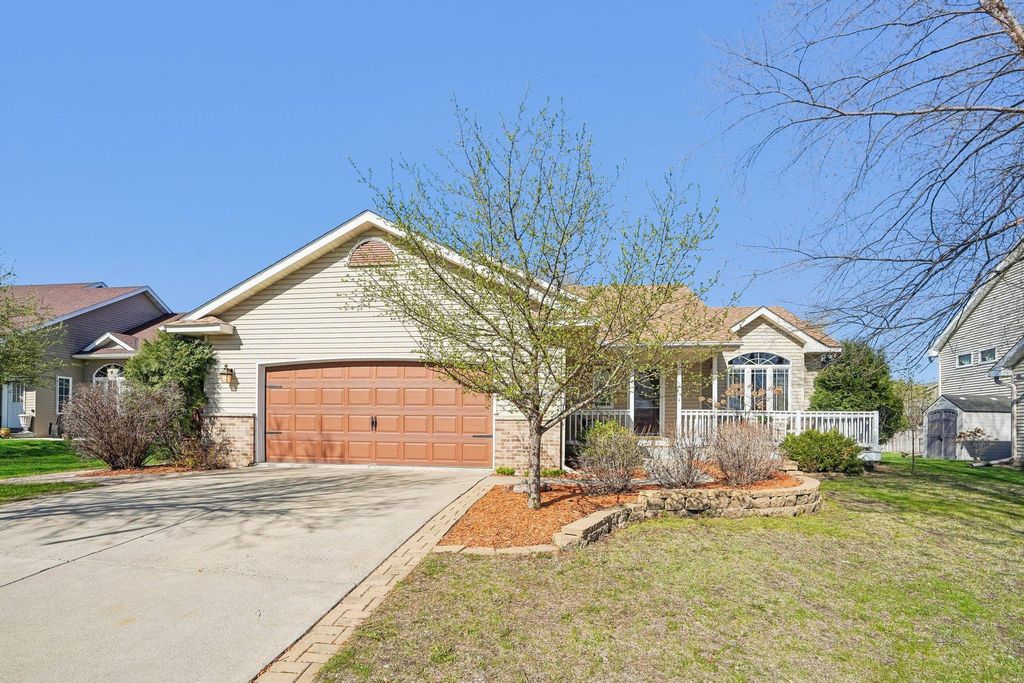 Photo of 2408 Harbor Drive, Northfield, MN 55057 (MLS # 7053272)