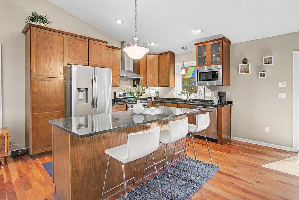 Photo of 4640 Nine Mile Creek Parkway, Bloomington, MN 55437 (MLS # 7107474)