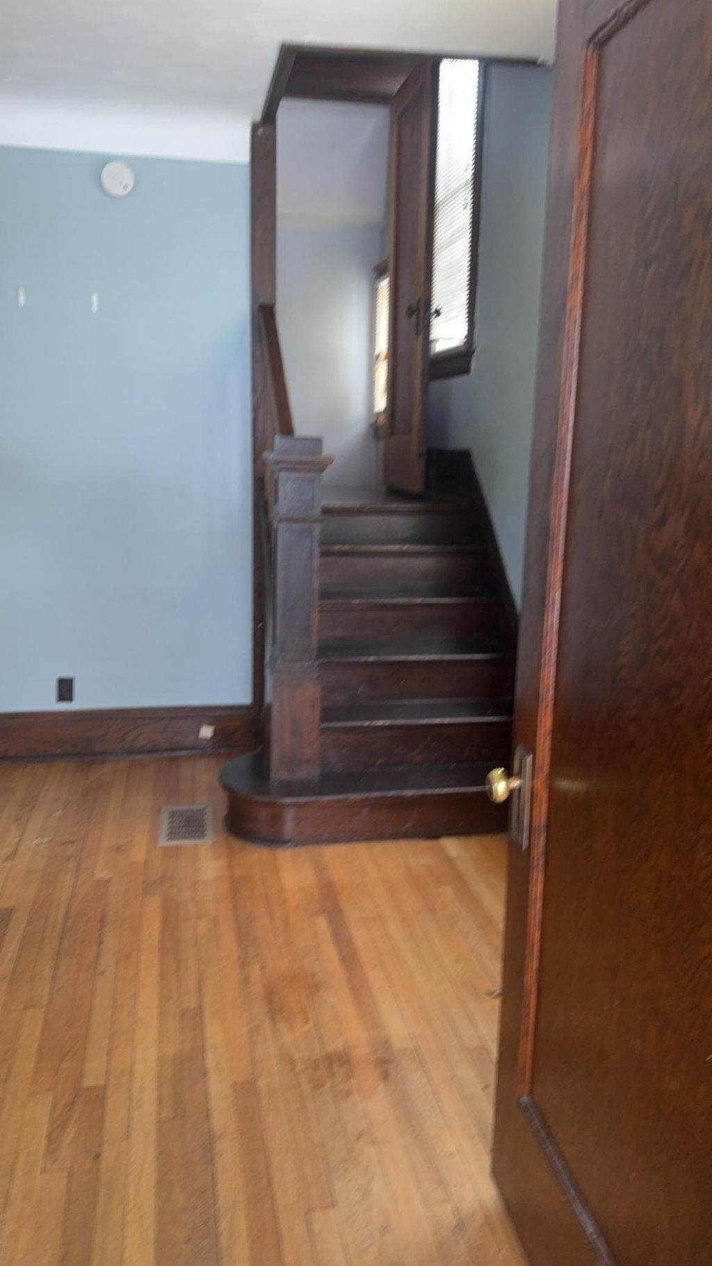 Photo of 751 Lawson Avenue E, Saint Paul, MN 55106 (MLS # 7037852)