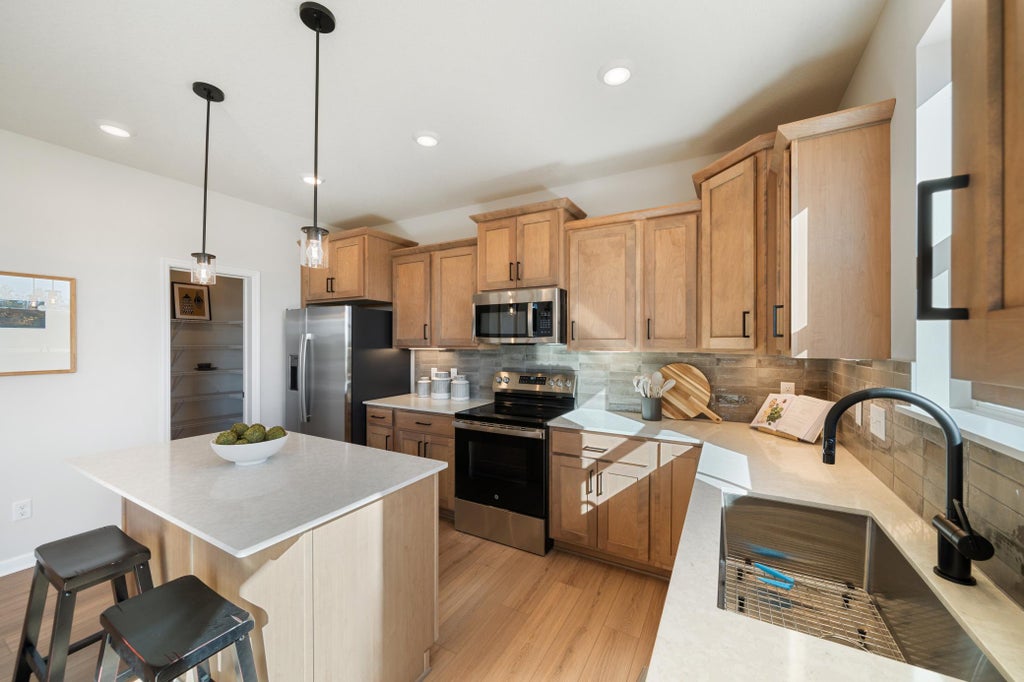 Photo of 1005 Annagaire Curve, Rosemount, MN 55068 (MLS # 7158808)