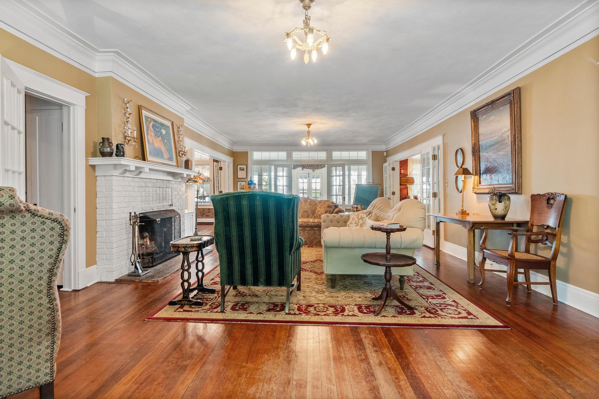 3307 N Nokomis NE