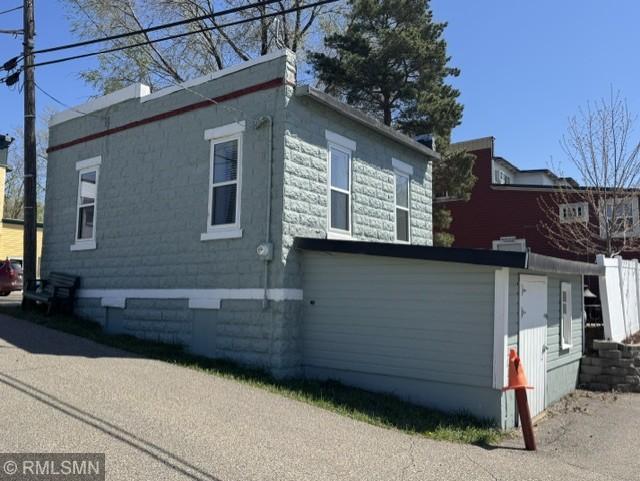 411 2nd Street