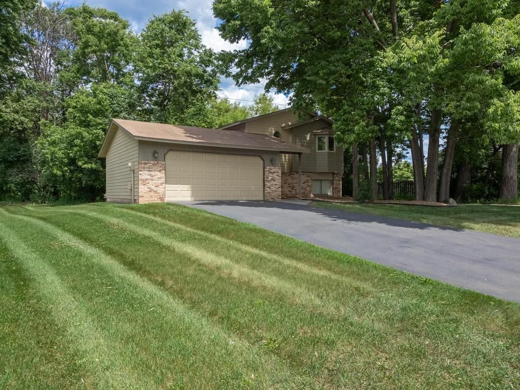 Photo of 2700 98th Avenue N, Brooklyn Park, MN 55444 (MLS # 7093785)