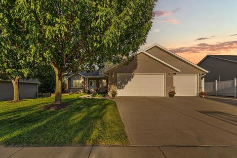 Photo of 1205 Amber Lane, Faribault, MN 55021 (MLS # 6778720)