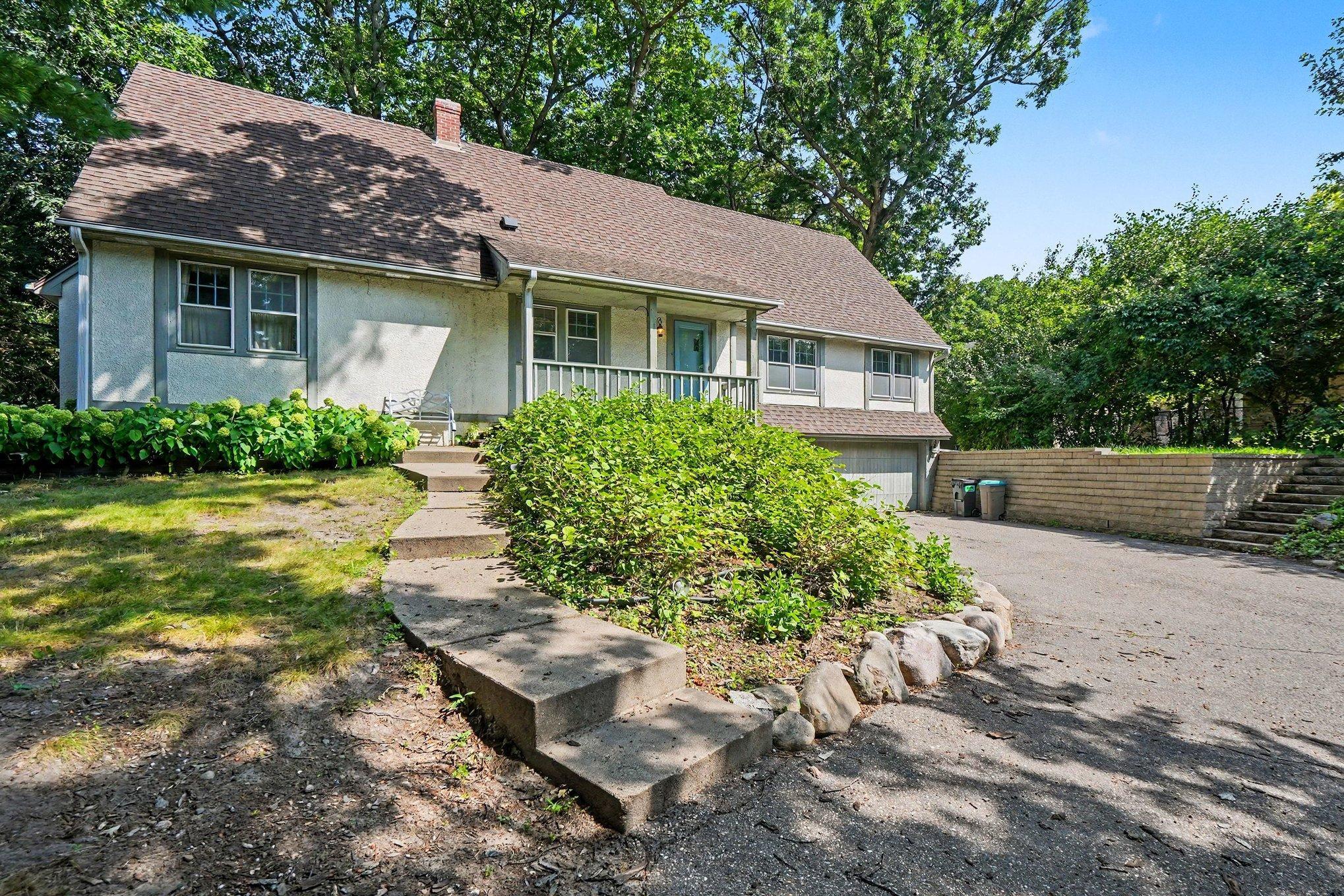 7017 Valley View Road