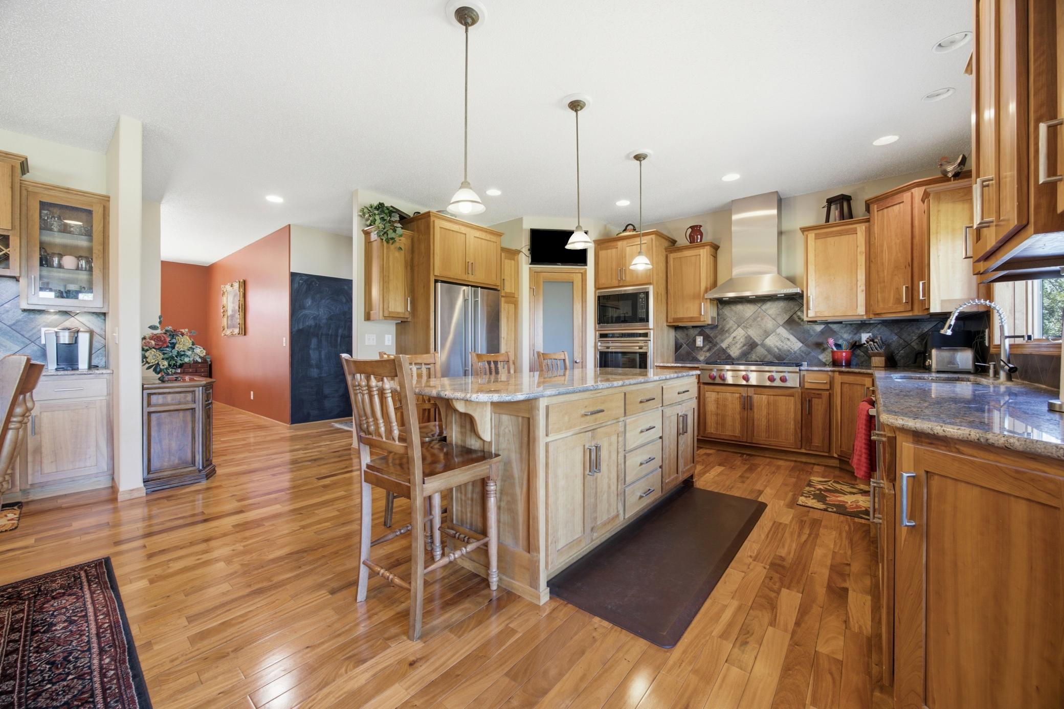 7019 Maple Lane