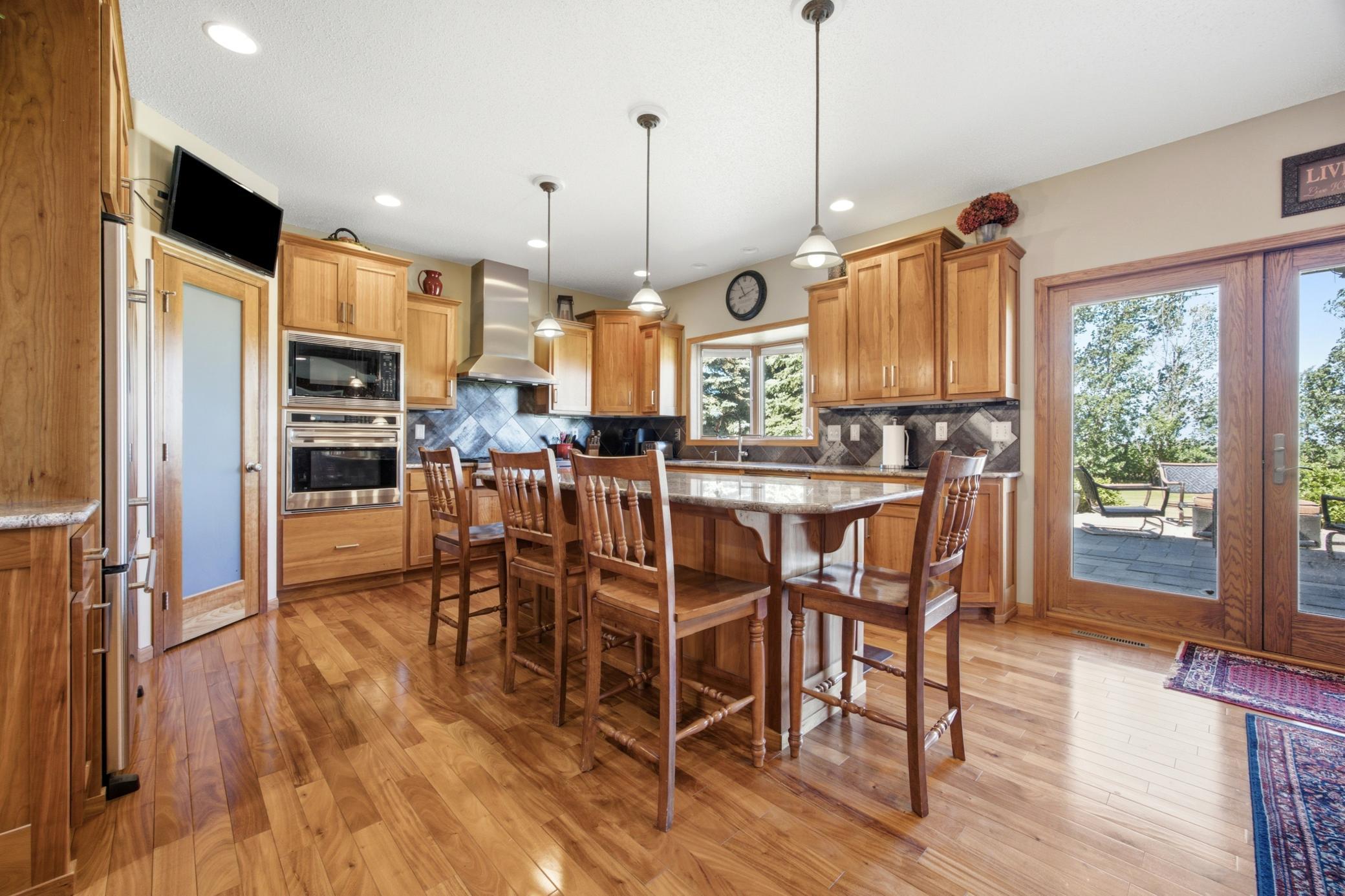 7019 Maple Lane