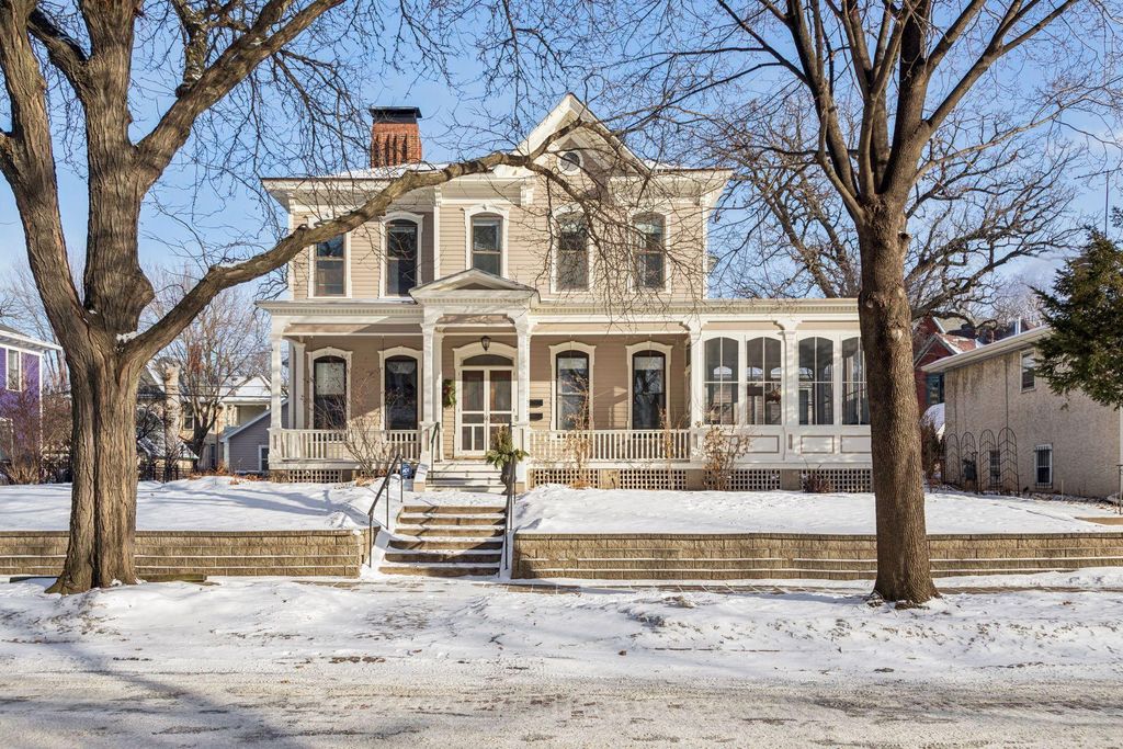 Photo of 96 Virginia Street, Saint Paul, MN 55102 (MLS # 7028364)