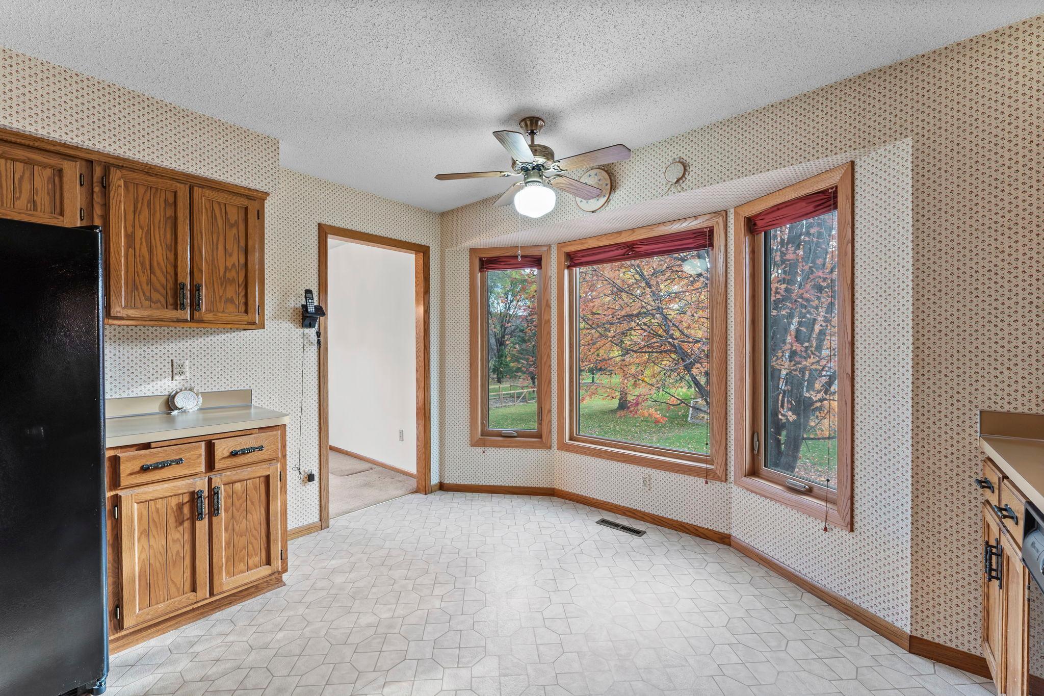 2800 Zanzibar Lane N