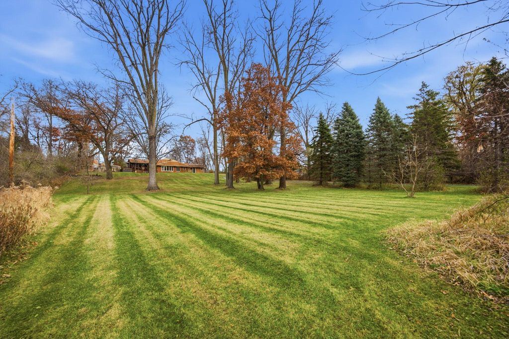 Photo of 2455 Taylor Avenue, White Bear Twp, MN 55110 (MLS # 6819476)