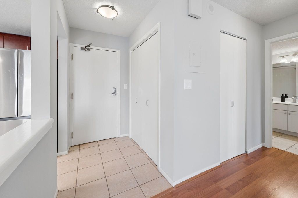 Photo of 110 1st Avenue NE #F704, Minneapolis, MN 55413 (MLS # 7110458)