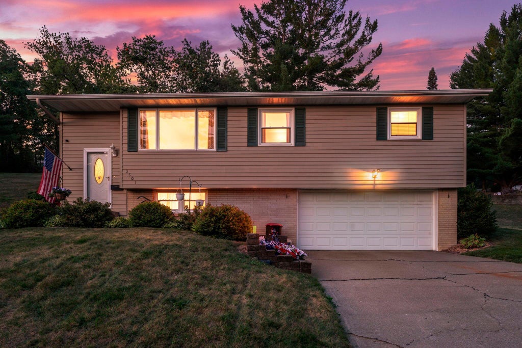 Photo of 3501 Graves Drive, Red Wing, MN 55066 (MLS # 7135355)