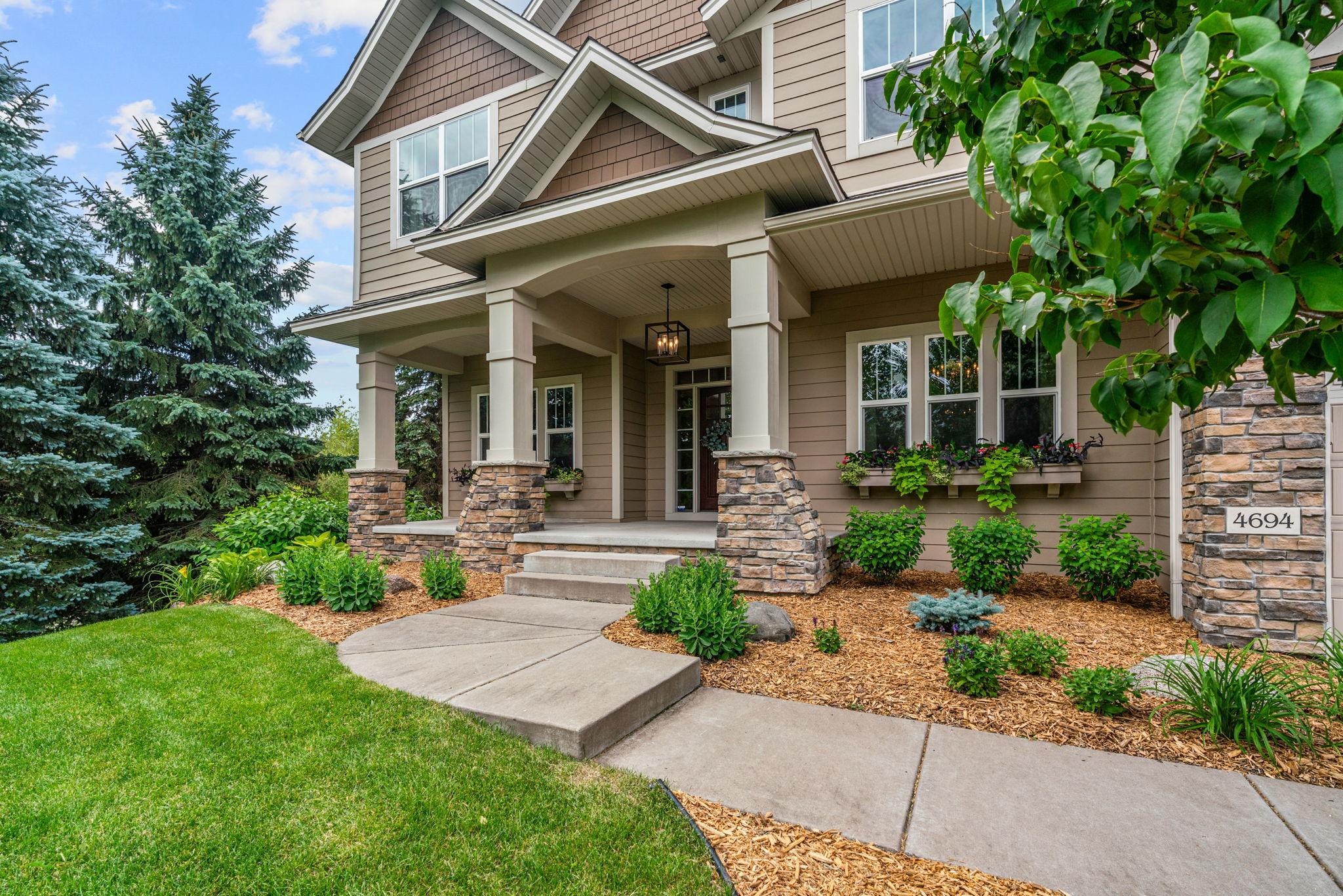 4694 Bluebell Trail N