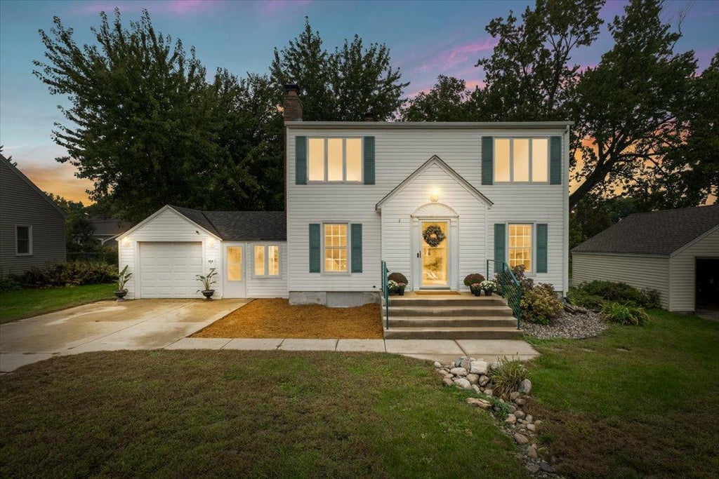 Photo of 6618 Humboldt Avenue S, Richfield, MN 55423 (MLS # 7155248)