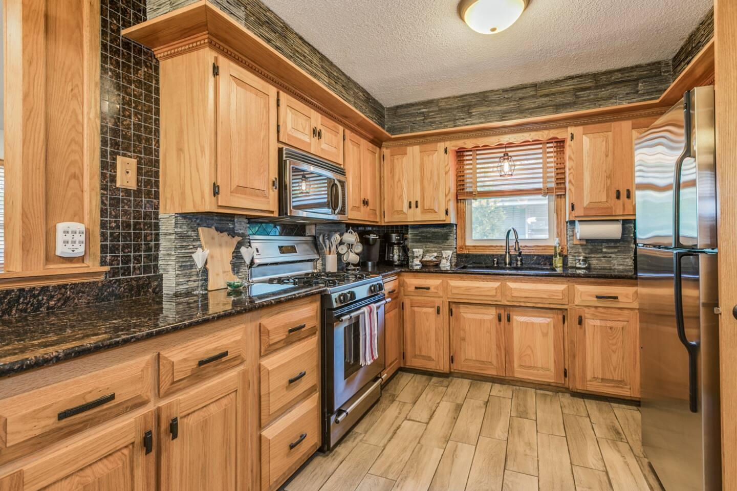 3653 Roosevelt Street NE