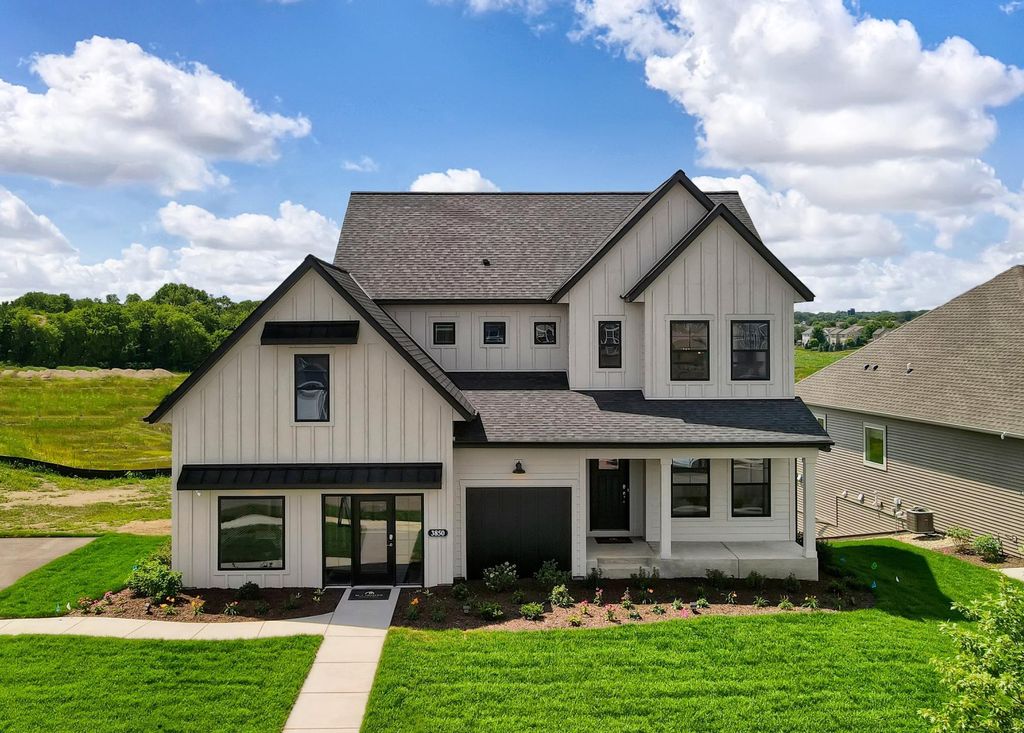 Photo of 3850 Thrush Street, Shakopee, MN 55379 (MLS # 7006894)