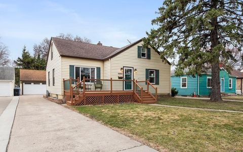 Photo of 1250 5th Street N, Fargo, ND 58102 (MLS # 7054071)