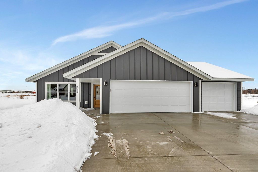 Photo of 3025 Nottingham Road S, Saint Cloud, MN 56301 (MLS # 7108881)