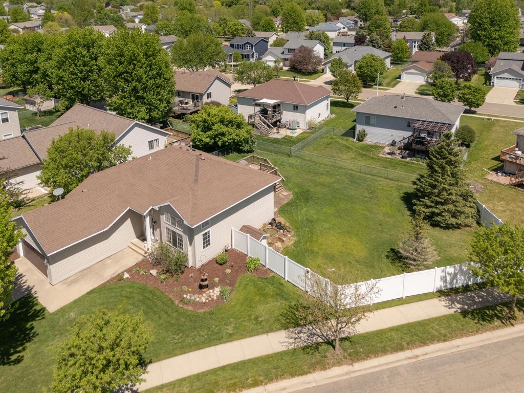 Photo of 5714 49th Avenue NW, Rochester, MN 55901 (MLS # 7076775)