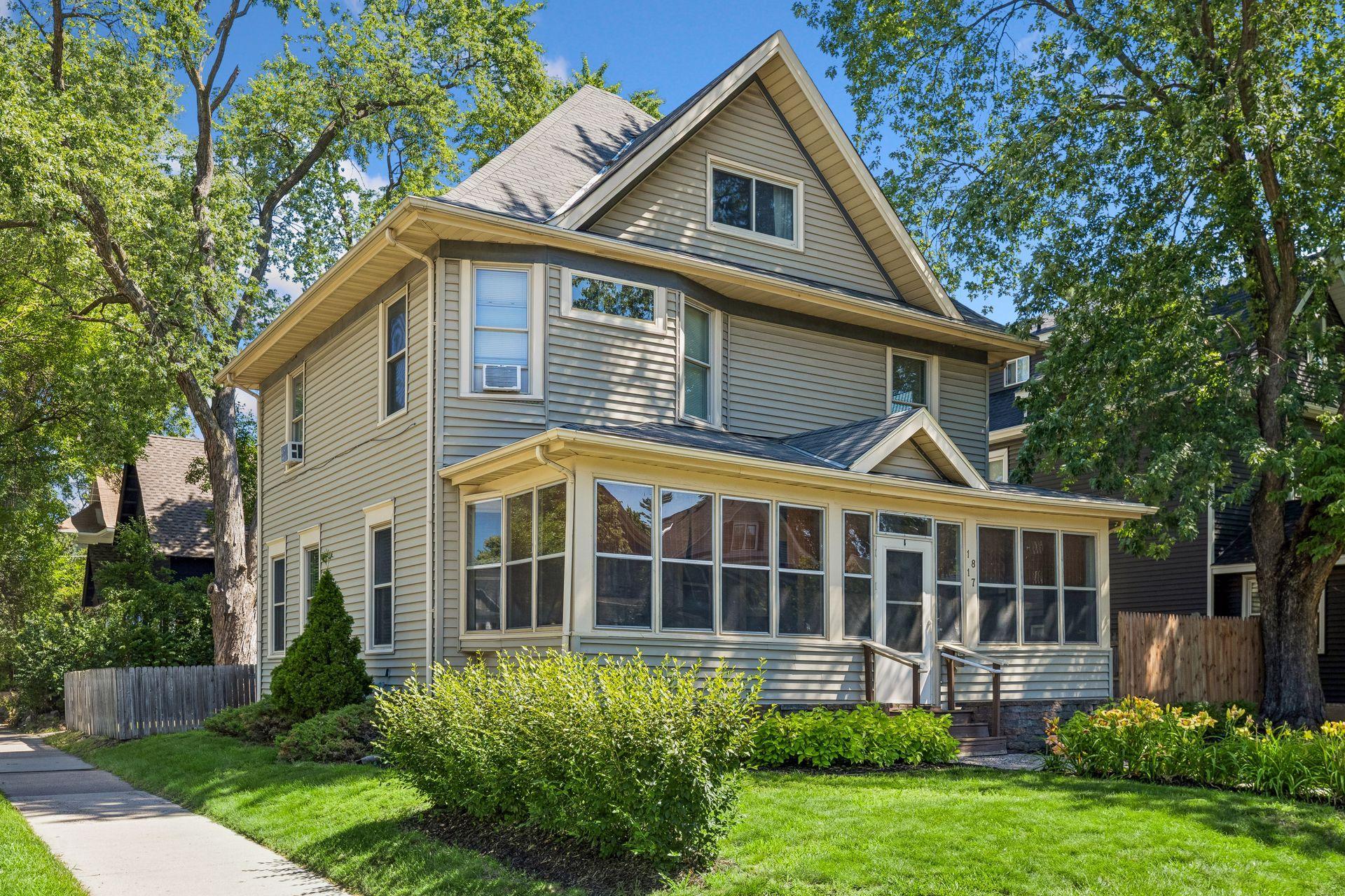 1817 Dayton Avenue