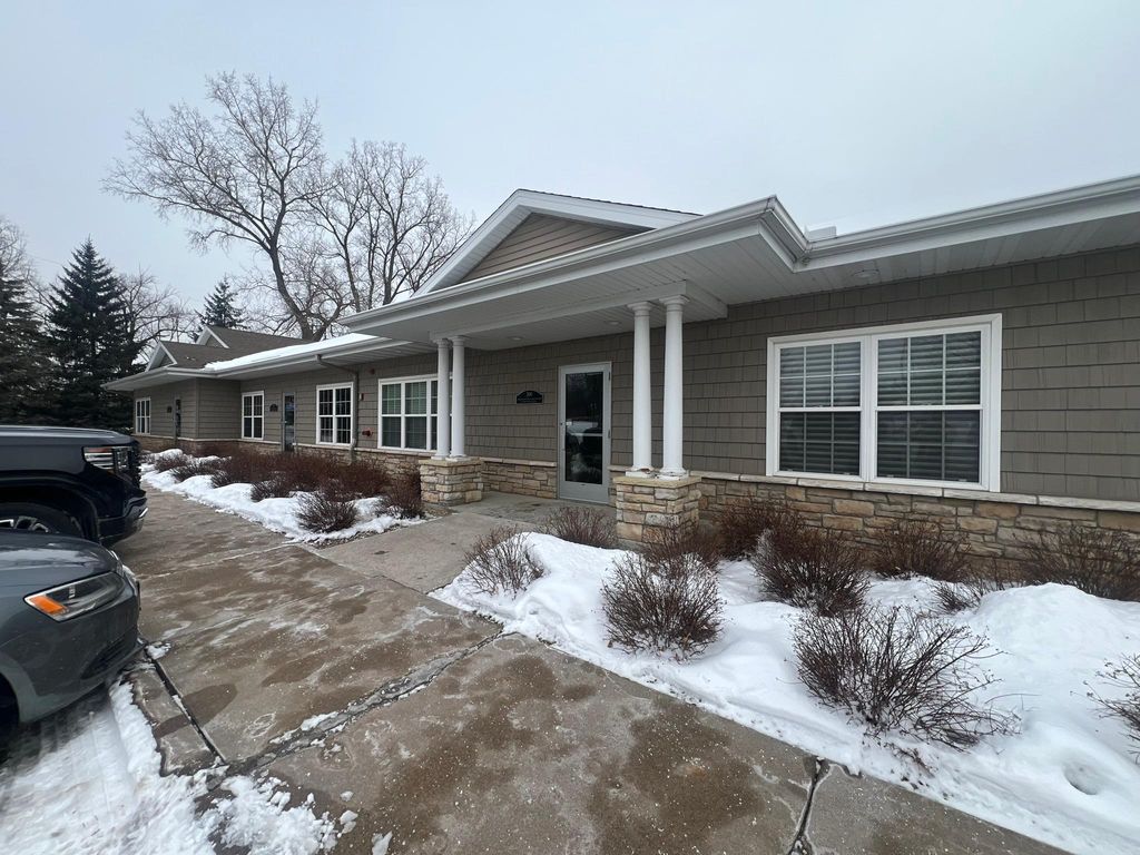 Photo of 3820 Cleveland Avenue N, Arden Hills, MN 55112 (MLS # 7018636)