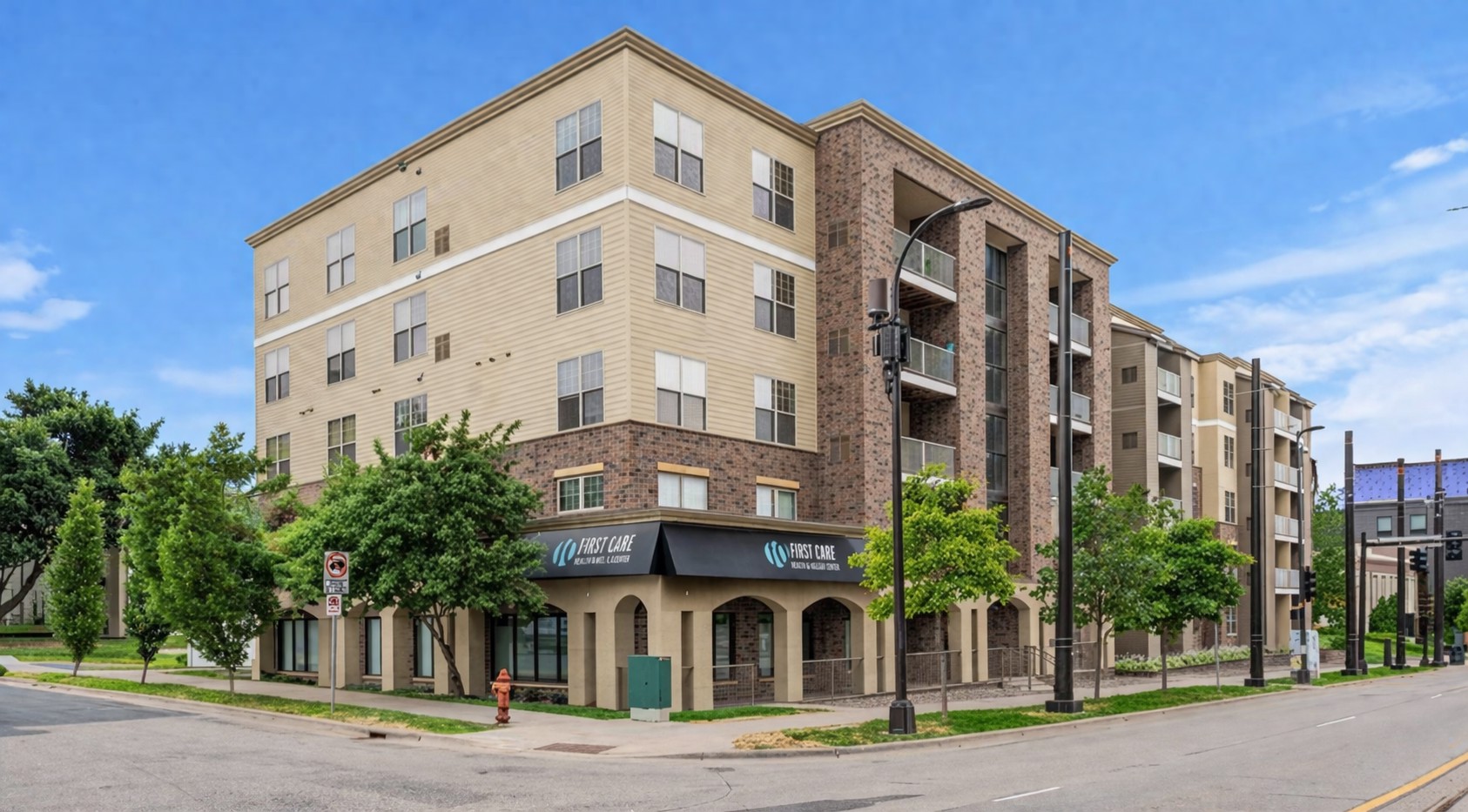 2900 University Avenue SE 300