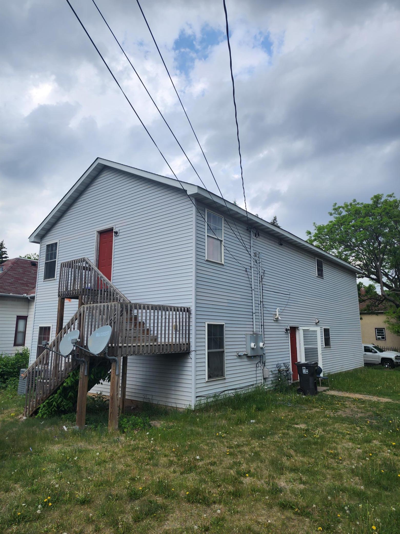 66 Stevens Street E