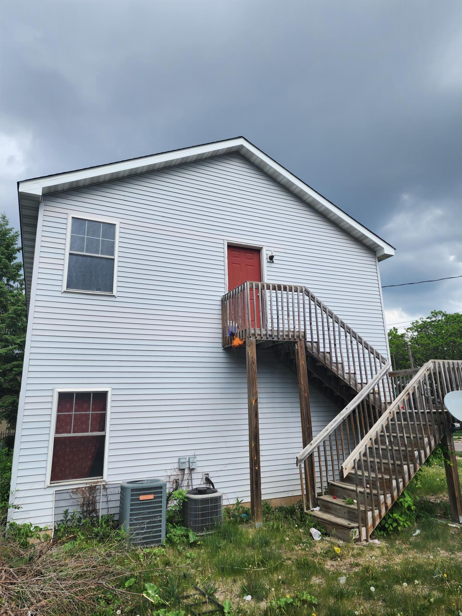 66 Stevens Street E