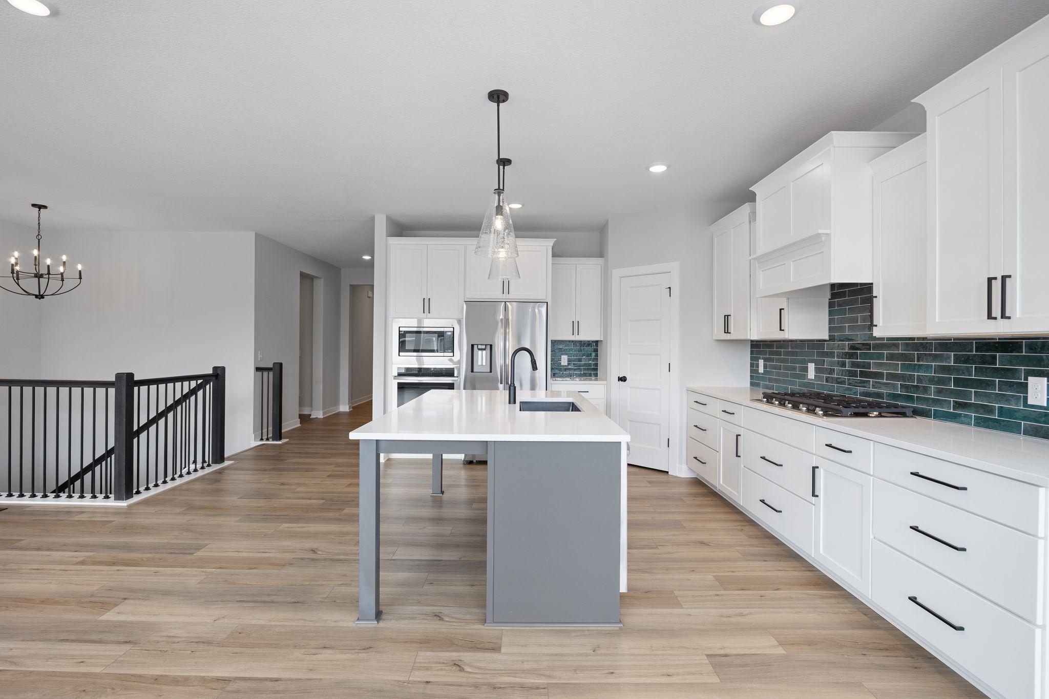 3280 Linden Avenue N