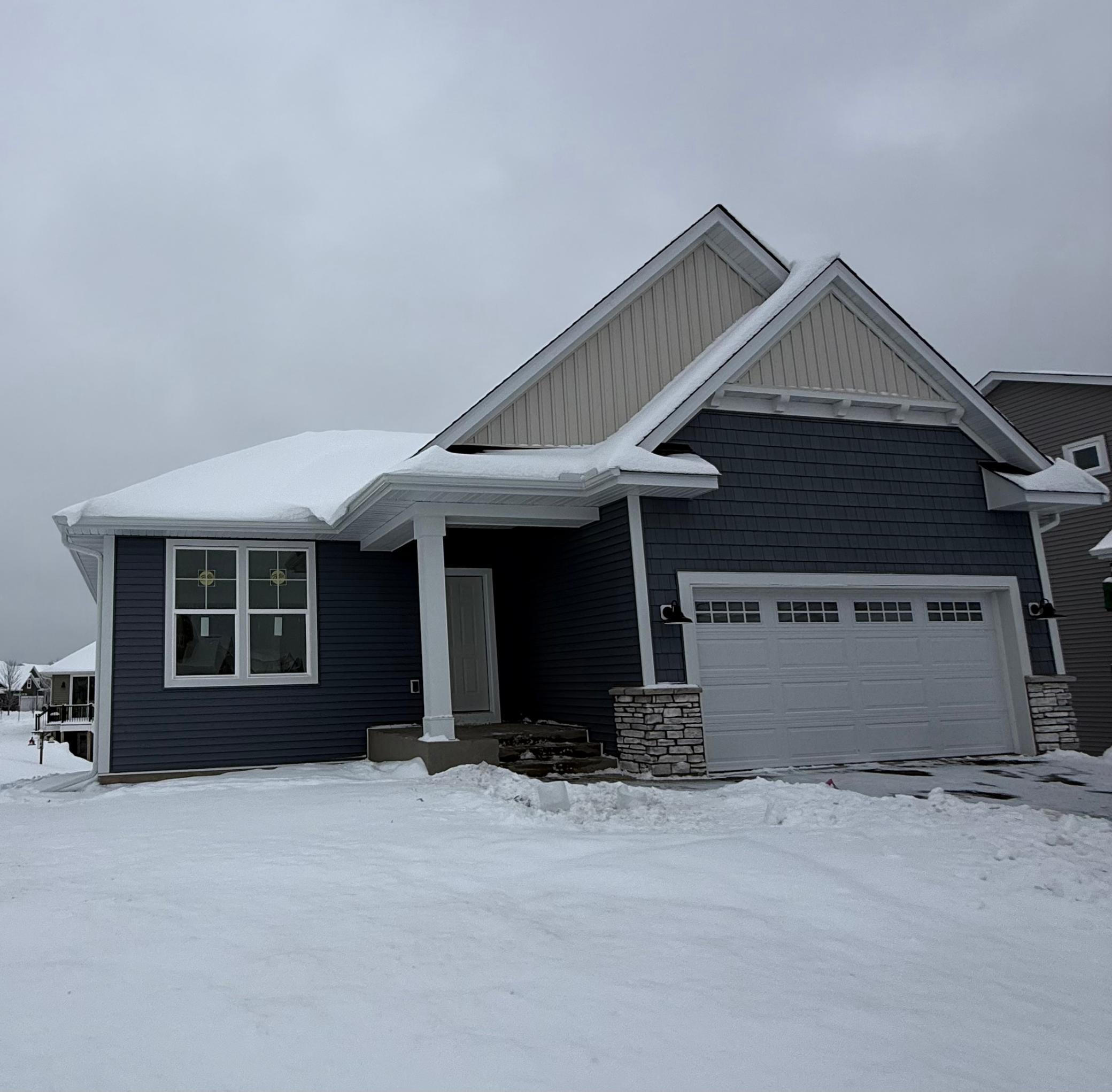 3280 Linden Avenue N