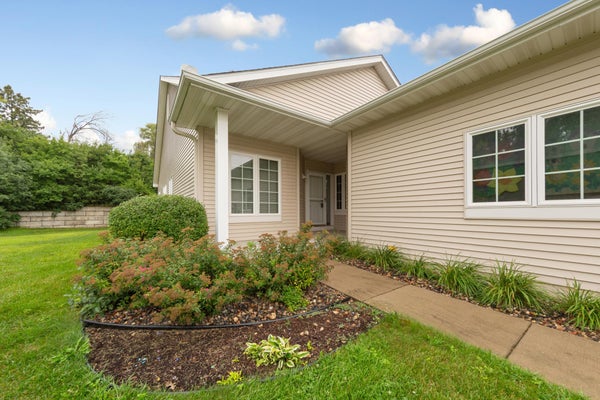 20524 EASTVIEW CURV, FARMINGTON, MN 55024 - Image a19f8d4f9e63d707bc50d2ab017bf7b8/1699527573