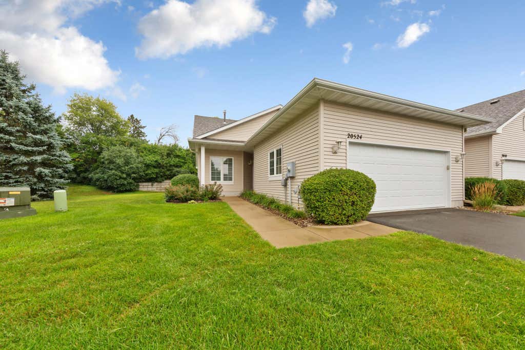 Photo of 20524 Eastview Curve, Farmington, MN 55024 (MLS # 7125359)