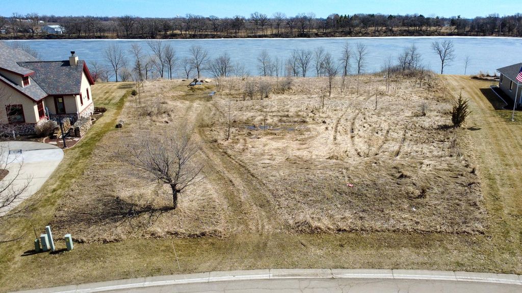 Photo of 1165 W Shore Drive SW, Hutchinson, MN 55350 (MLS # 7041138)