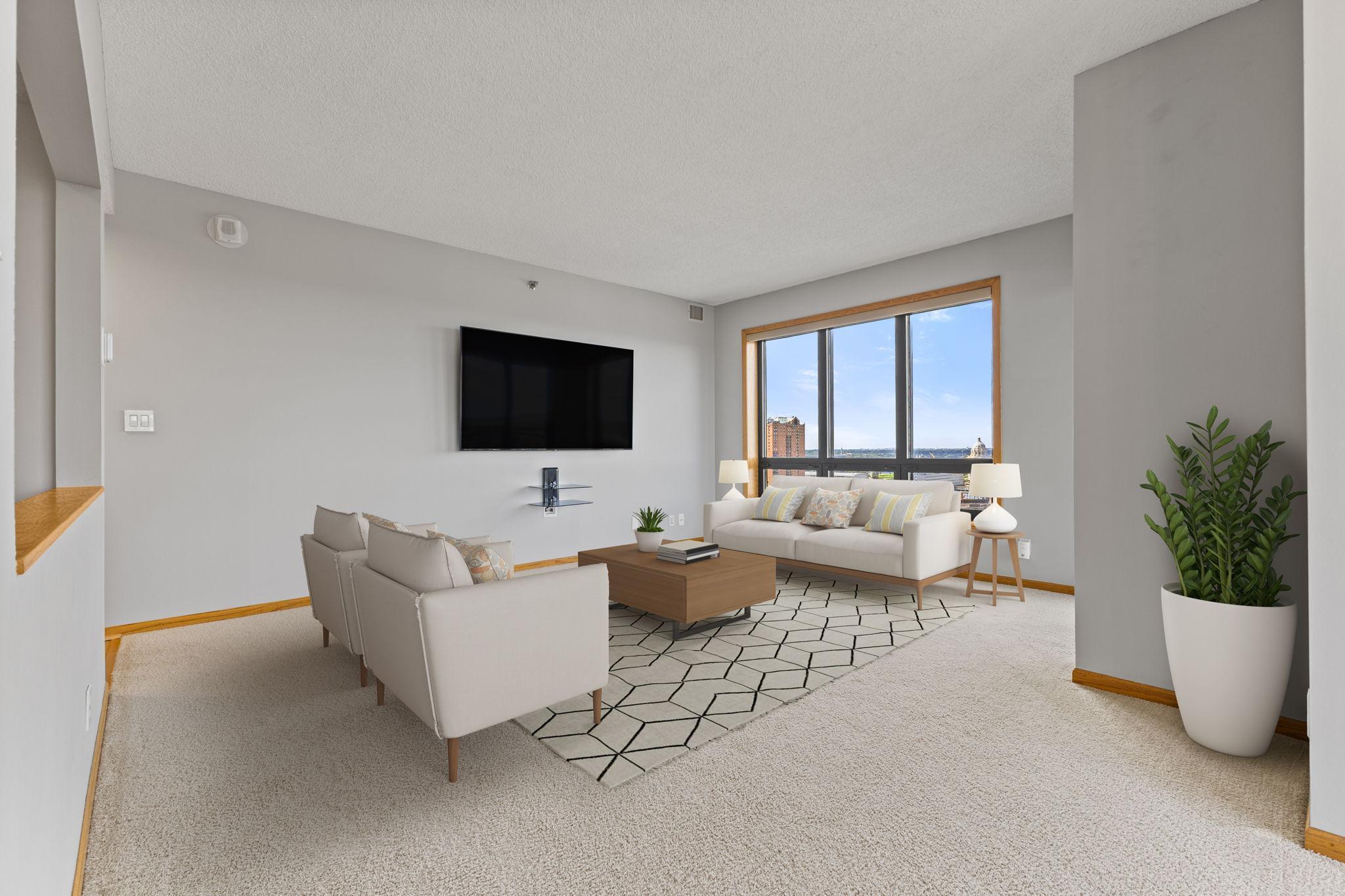 168 6th Street E 2905