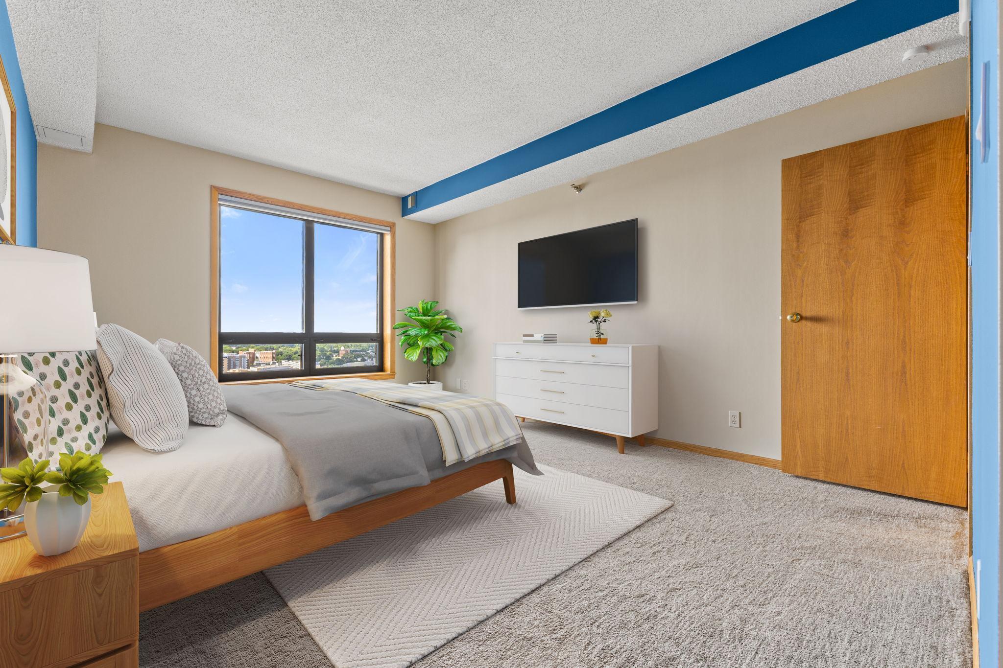 168 6th Street E 2905