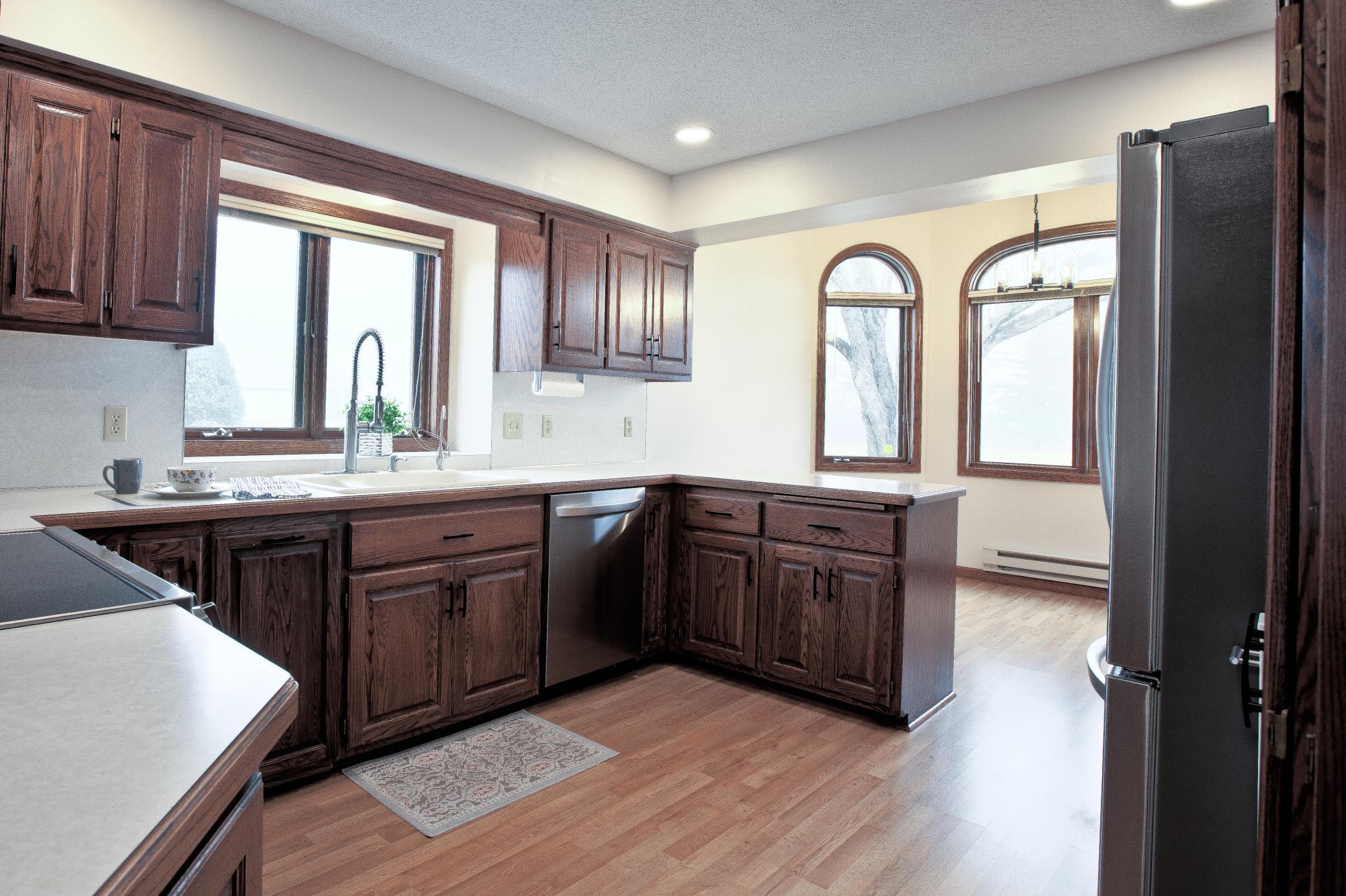 1212 Silverthorn Court