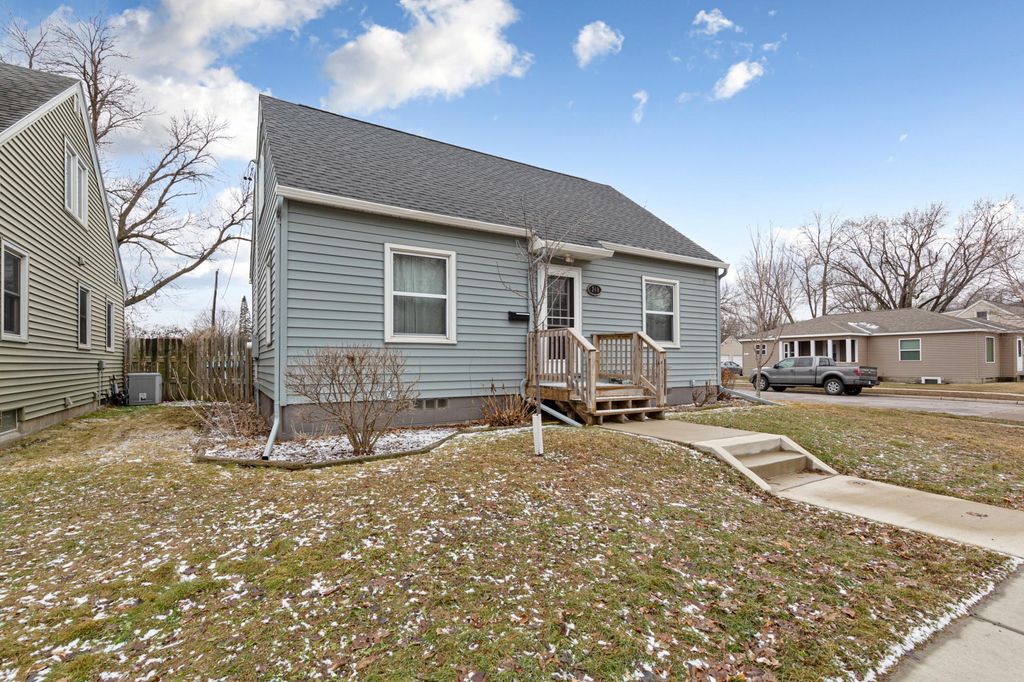 Photo of 349 Tyler Avenue, North Mankato, MN 56003 (MLS # 7036680)