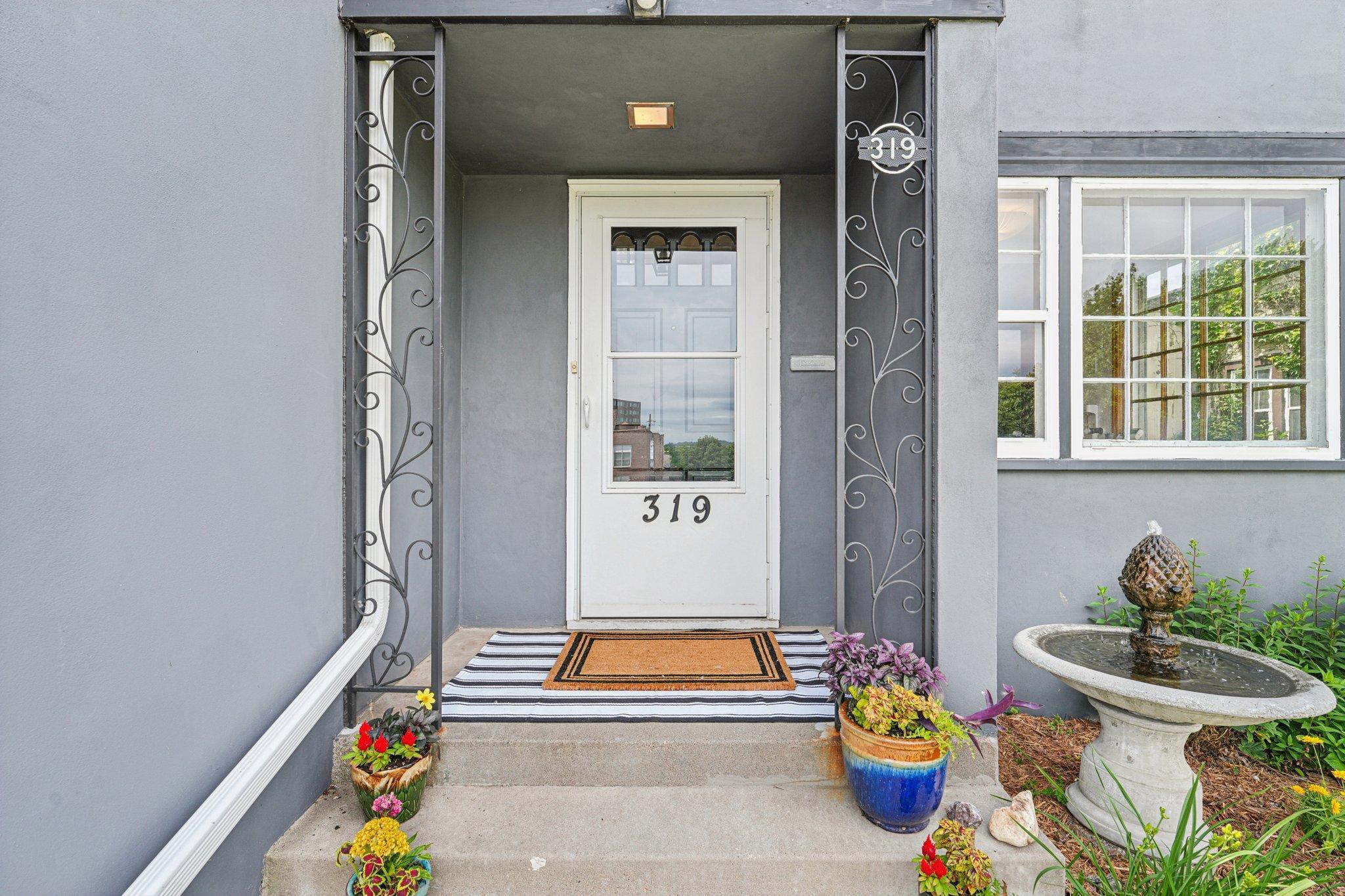 319 5th Avenue N
