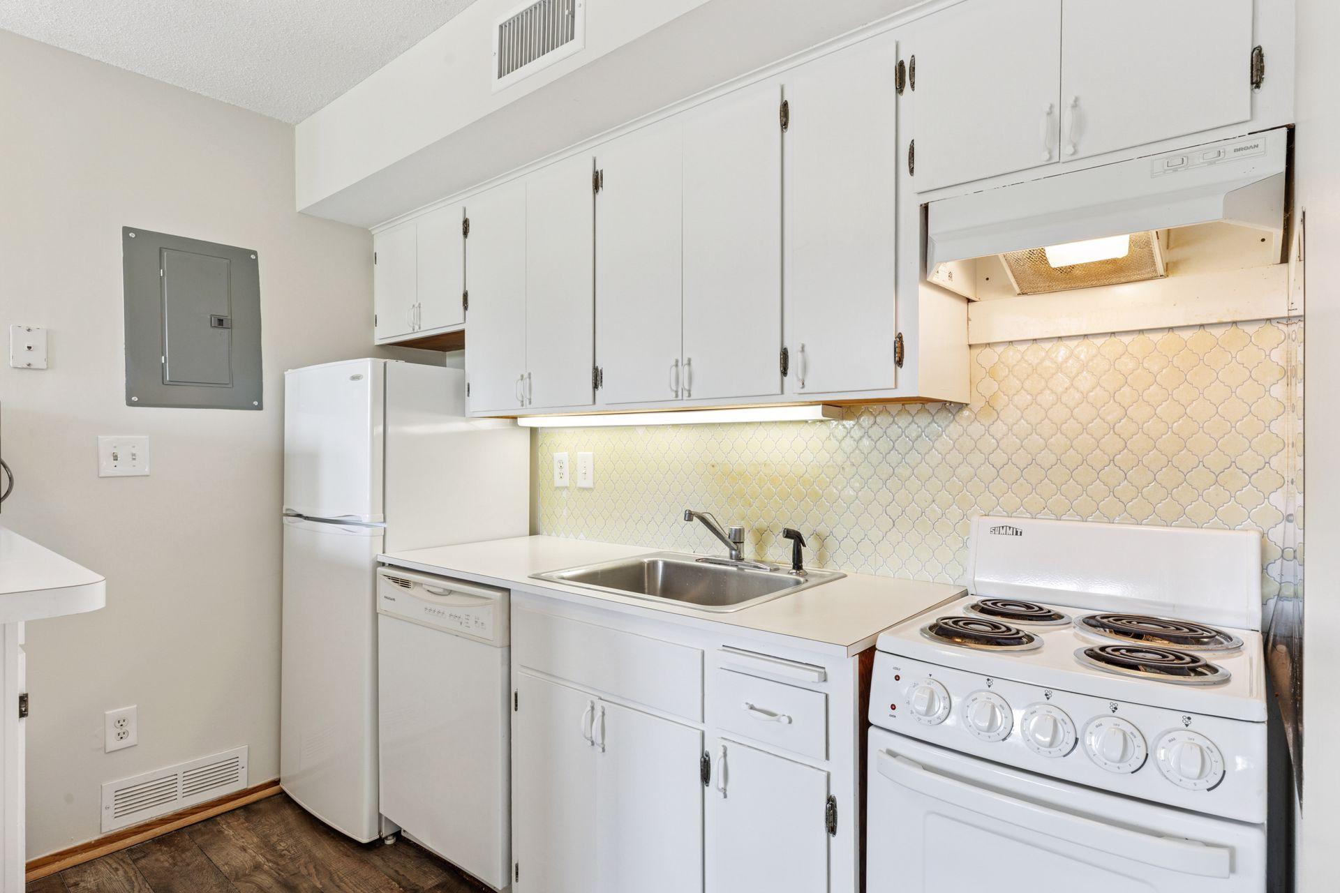 1261 Cleveland Avenue N 3A