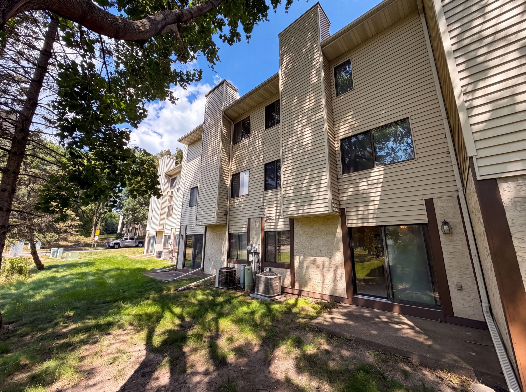201 Bridlewood Drive