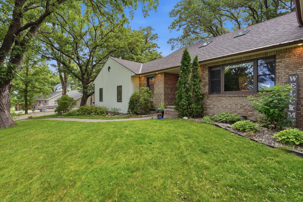 Photo of 5103 15th Street NE, Willmar, MN 56201 (MLS # 7101238)