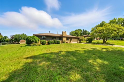 Photo of 4636 Boone Avenue N, New Hope, MN 55428 (MLS # 6774140)