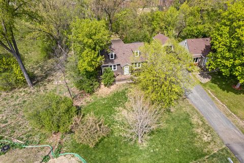 1221 County Road D E Vadnais Heights MN 55109