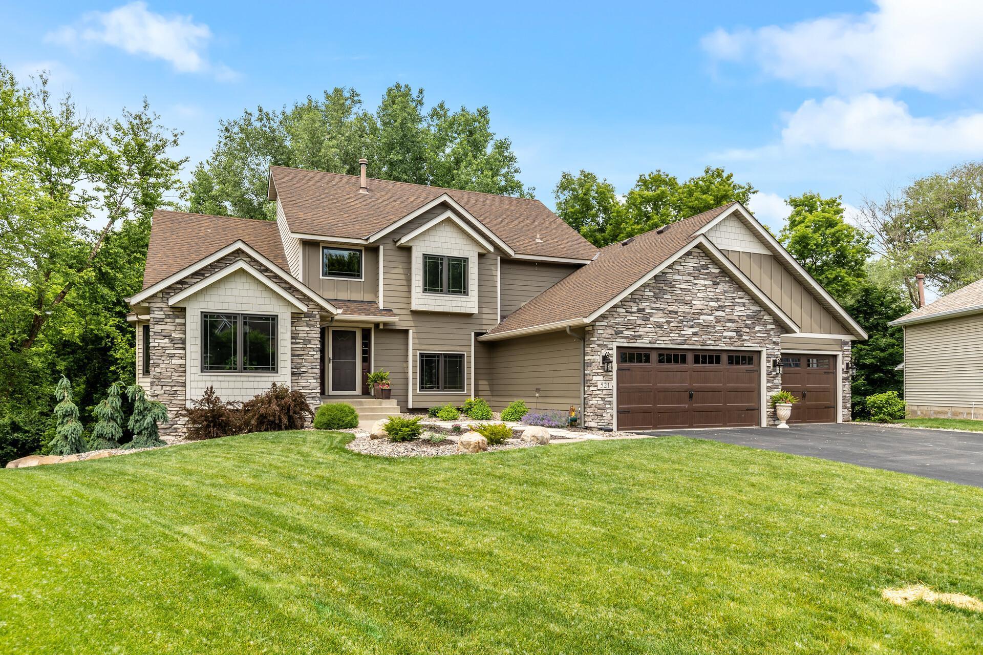 521 Eastwood Court