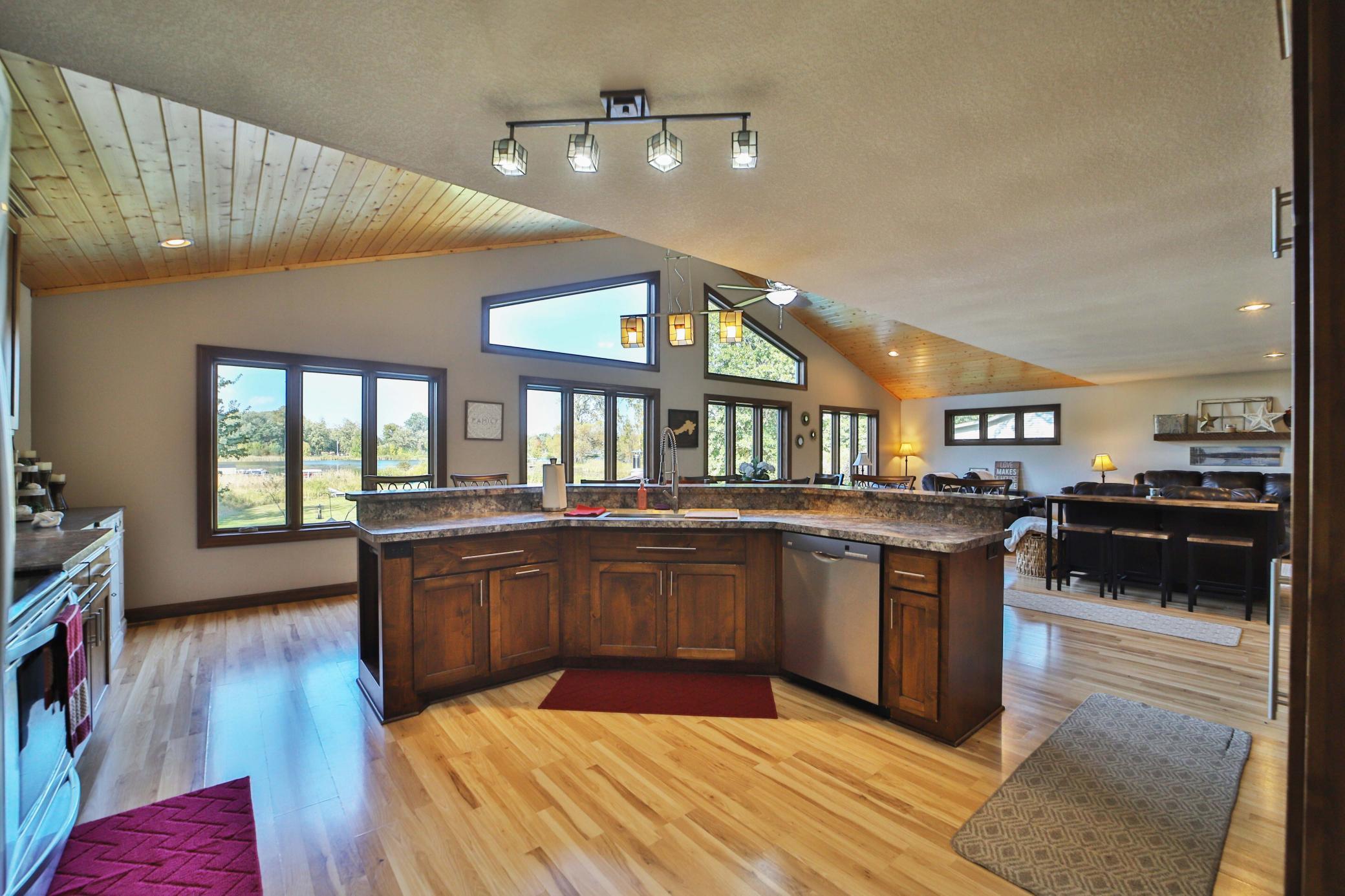 760 Lakeshore Drive