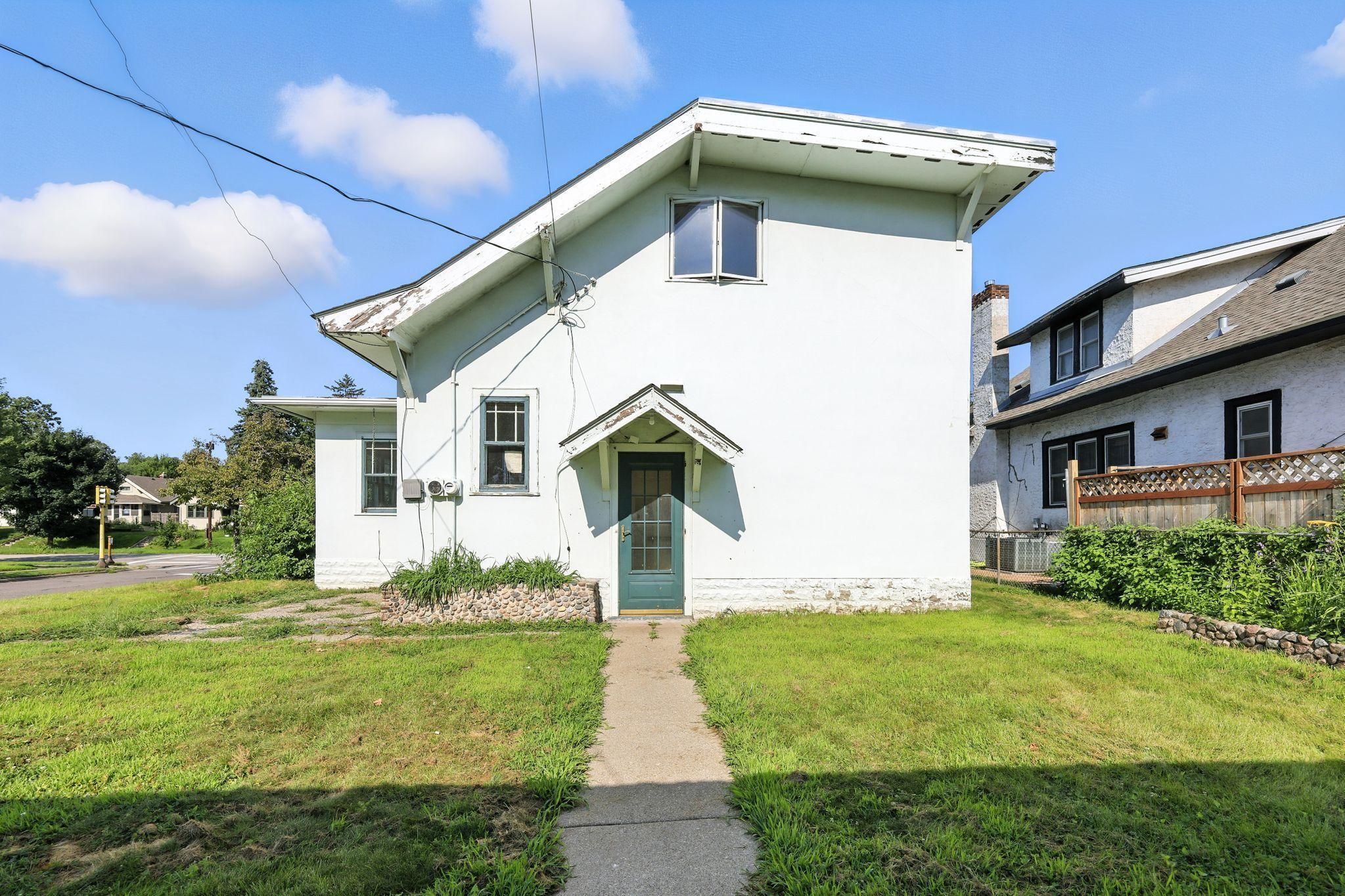 4653 Portland Avenue