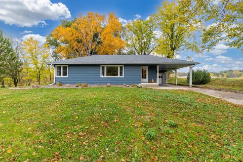 Photo of 854 Rogers Row, Faribault, MN 55021 (MLS # 6804494)