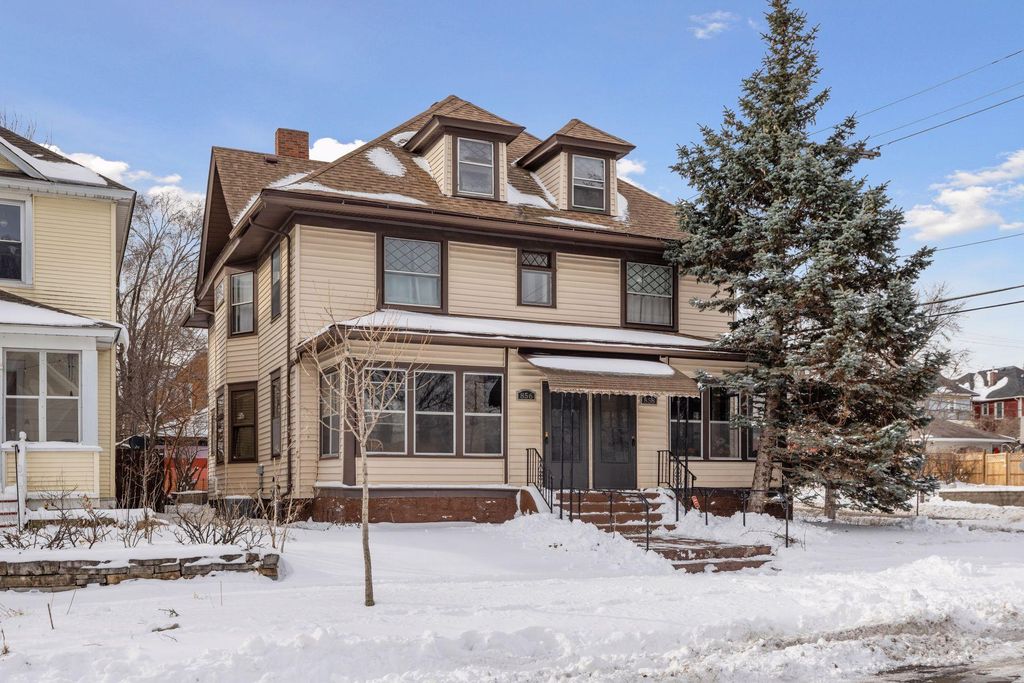 Photo of 856 Iglehart Avenue, Saint Paul, MN 55104 (MLS # 7035894)