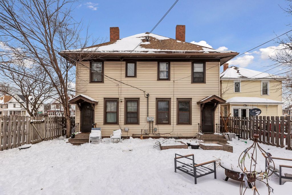 Photo of 856 Iglehart Avenue, Saint Paul, MN 55104 (MLS # 7035894)