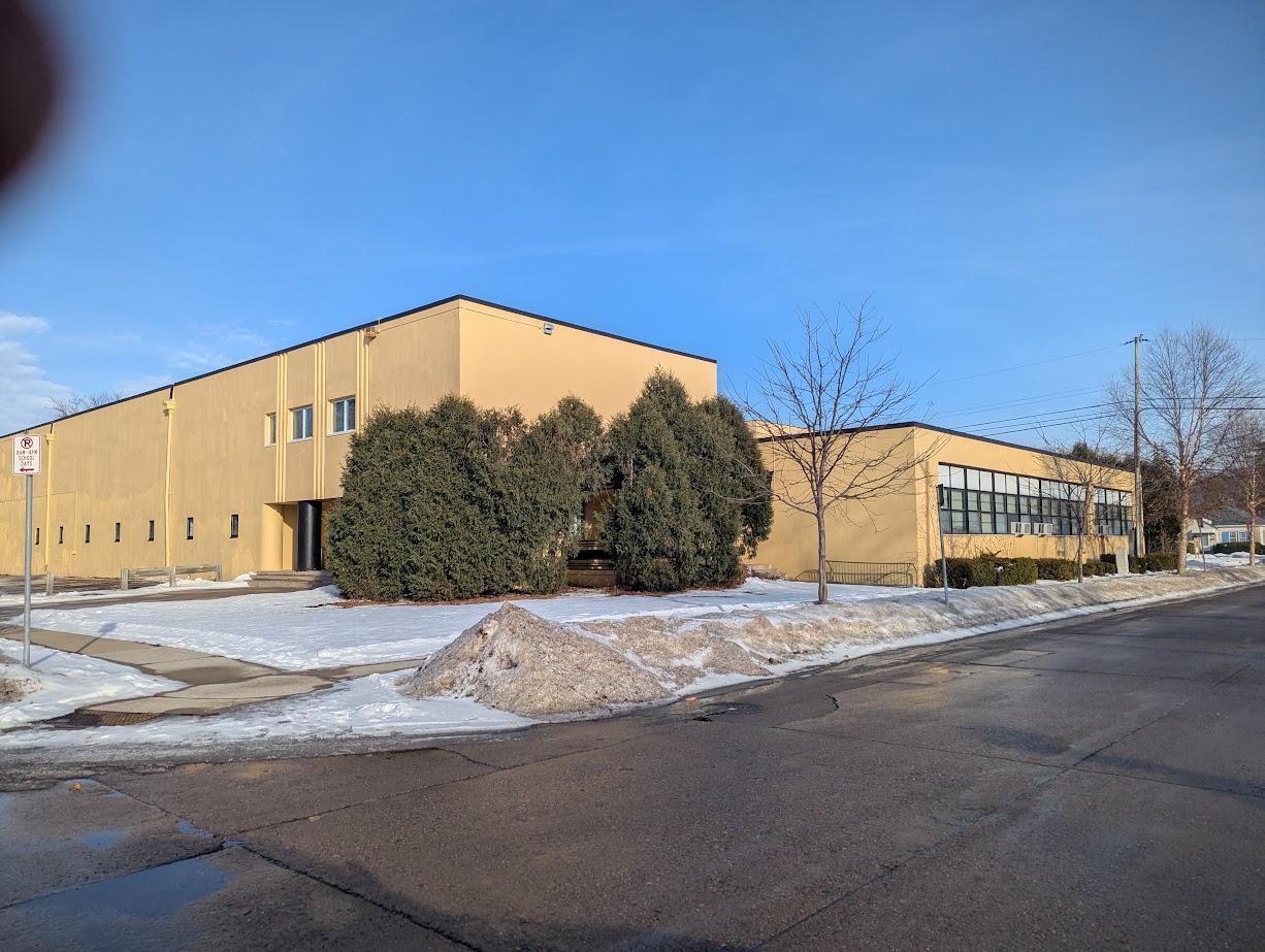 4021 Thomas Avenue N